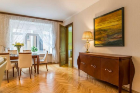 Sunny flat in art nouveau area, Riga